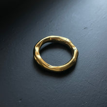 Kép betöltése a galériamegjelenítőbe: Sol gyűrű
