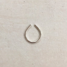 Kép betöltése a galériamegjelenítőbe: CLOSE gyűrű
