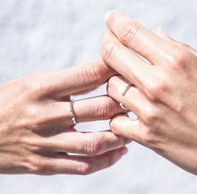 Kép betöltése a galériamegjelenítőbe: CLOSE gyűrű