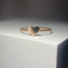 Kép betöltése a galériamegjelenítőbe: Diamond Heart gyűrű
