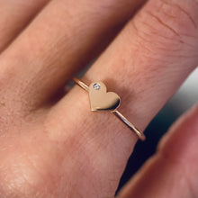 Kép betöltése a galériamegjelenítőbe: Diamond Heart gyűrű
