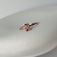 Kép betöltése a galériamegjelenítőbe: Sweetheart Diamond gyűrű
