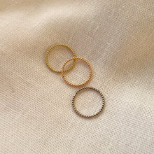 Kép betöltése a galériamegjelenítőbe: Ode Gold gyűrű

